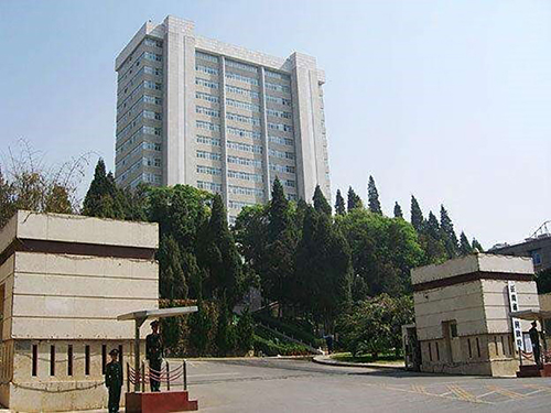 1、云南省人民政府办公园区监控报警系统升级改造项目500px.jpg